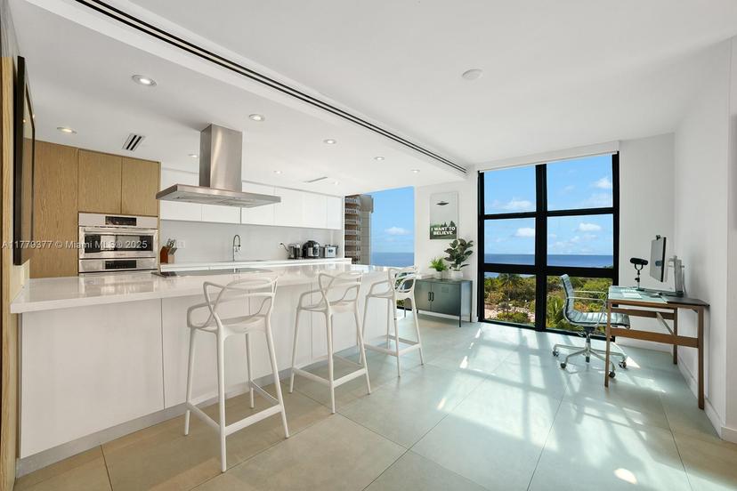Picture of 1121 Crandon Blvd # F702, Key Biscayne FL 33149