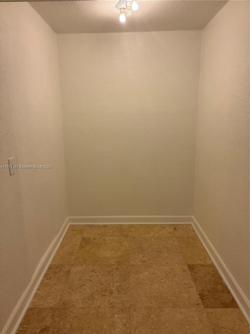 Picture of 401 69Th St # 1607, Miami Beach FL 33141