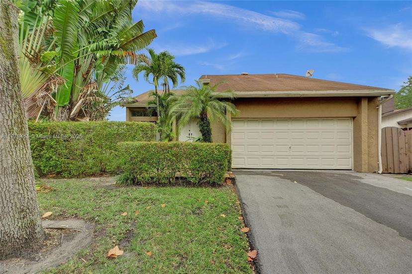 Picture of 11724 SW 134Th Ct, Miami FL 33186