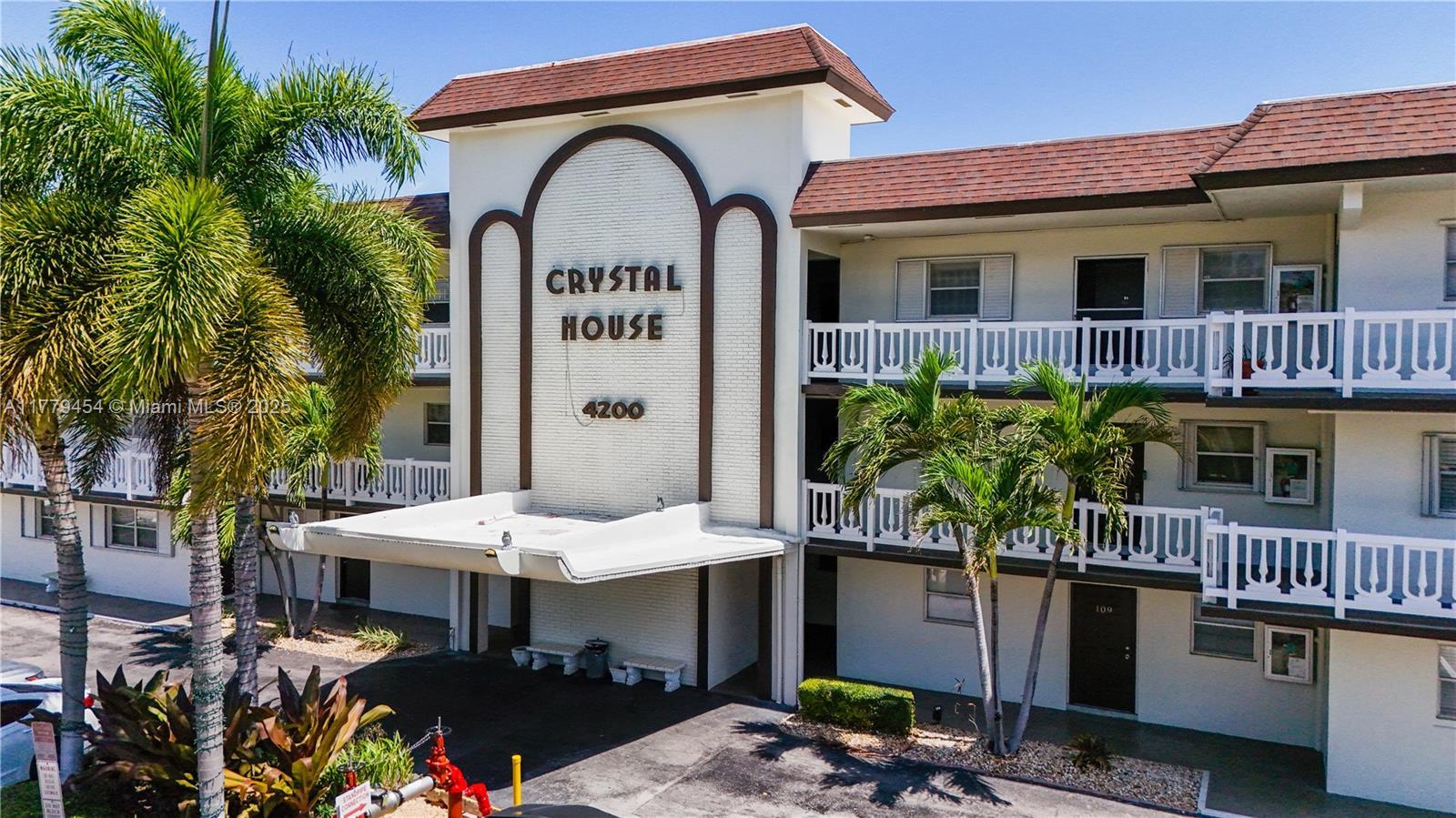 Picture of 4200 Crystal Lake Dr # 303, Deerfield Beach, FL 33064