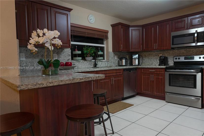 Picture of 16101 SW 104Th Ter, Miami FL 33196
