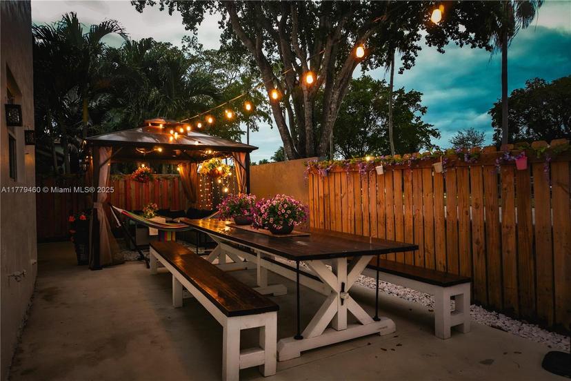 Picture of 16101 SW 104Th Ter, Miami FL 33196