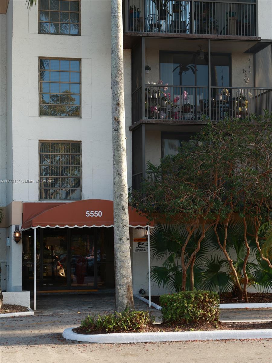 Picture of 5550 NW 44Th St # 418B, Lauderhill, FL 33319