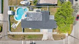 Picture of 820 W Chaminade Dr, Hollywood, FL 33021