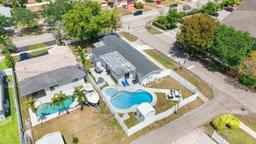 Picture of 820 W Chaminade Dr, Hollywood, FL 33021