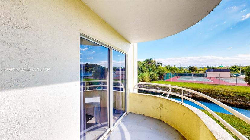 Picture of 10765 SW 108Th Ave # 208, Miami FL 33176