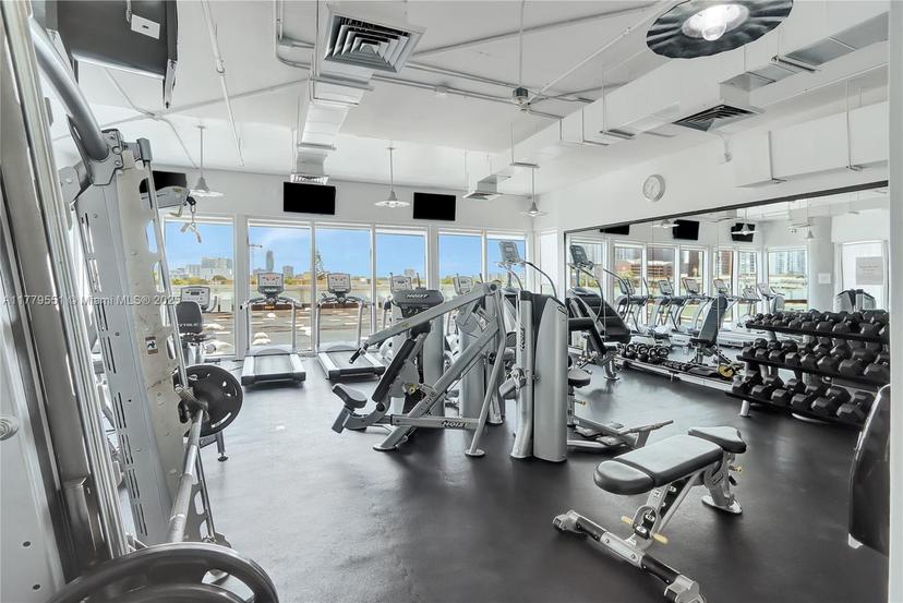 Picture of 10 SW South River Dr # 610, Miami FL 33130