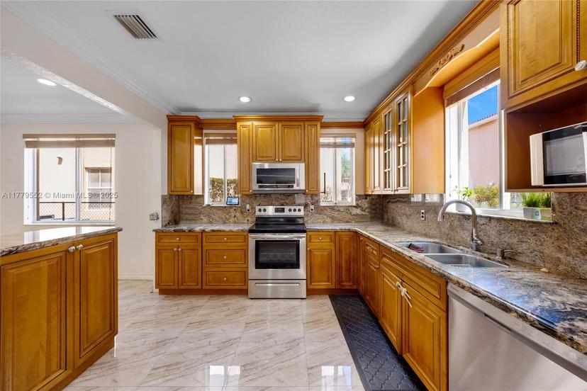 Picture of 20621 NW 10Th Ave, Miami Gardens FL 33169