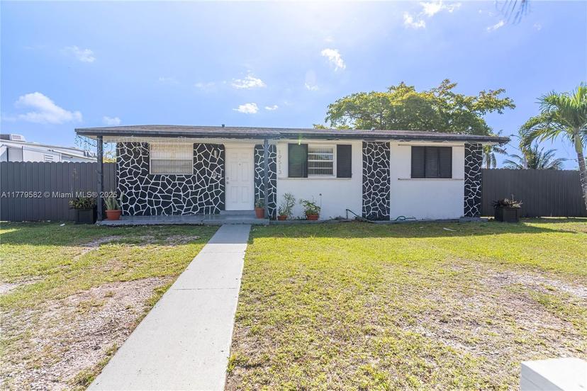 Picture of 19513 SW 116Th Ave, Miami FL 33157