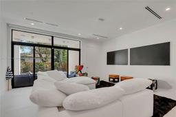 Picture of 3045 Elizabeth St # 3045, Miami, FL 33133