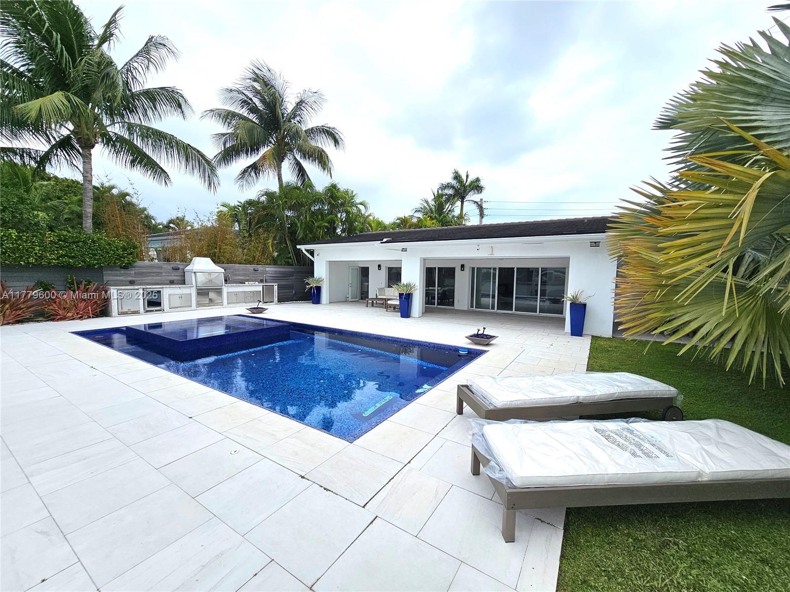 Picture of 1150 S Biscayne Point Rd, Miami Beach, FL 33141