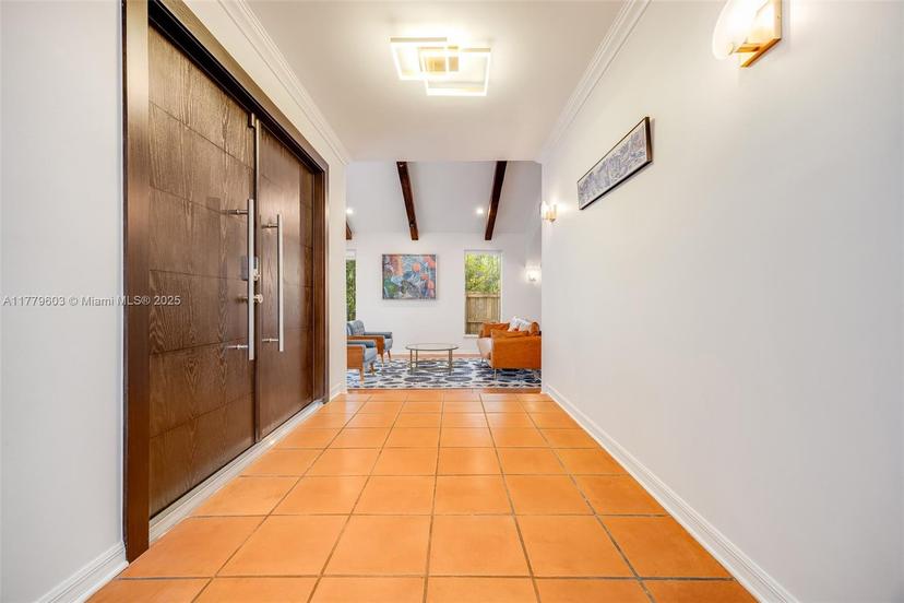 Picture of 4085 Battersea Rd, Coconut Grove FL 33133