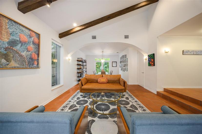 Picture of 4085 Battersea Rd, Coconut Grove FL 33133