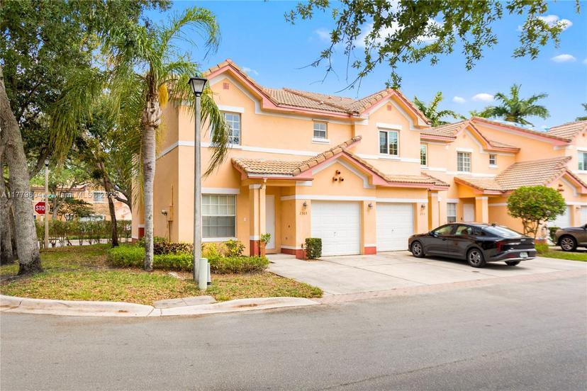 Picture of 2303 SW 87Th Ter, Miramar FL 33025