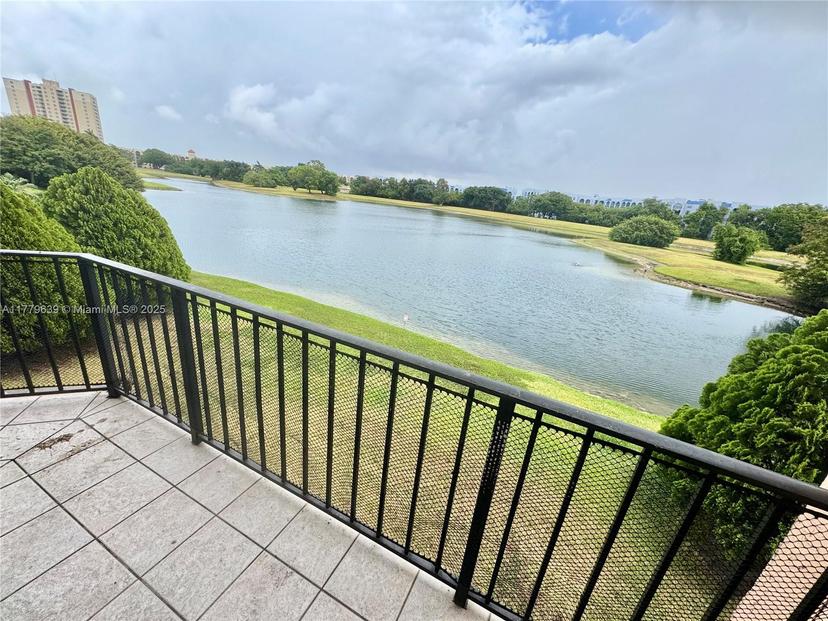 Picture of 9688 Fontainebleau Blvd # 208, Miami FL 33172