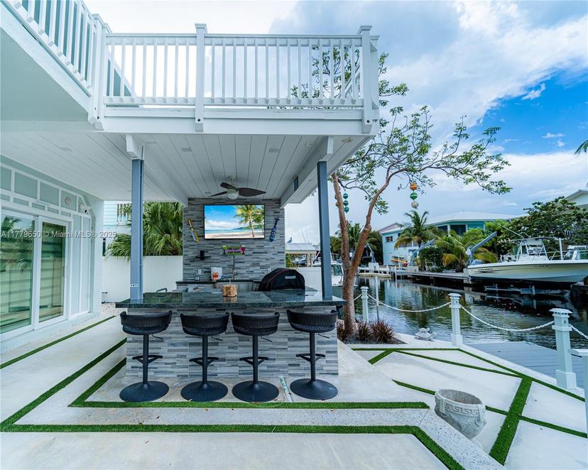 Picture of 25 N Blackwater Ln, Key Largo FL 33037