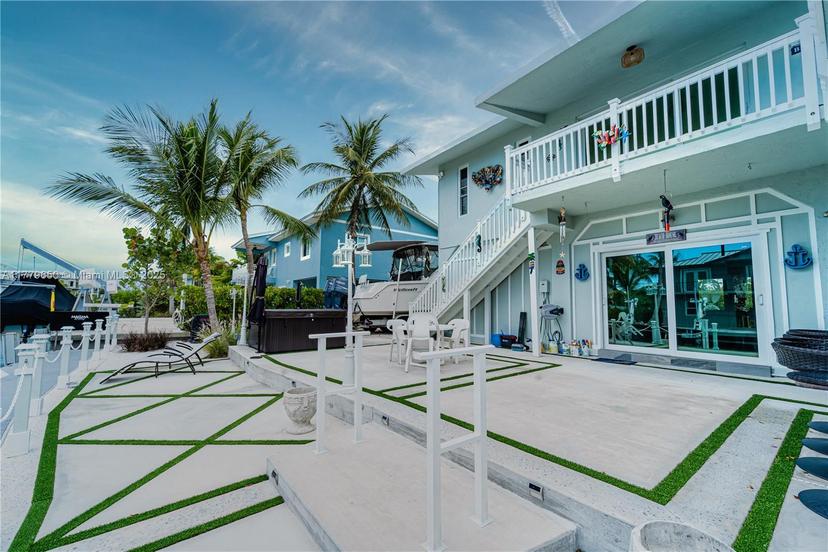 Picture of 25 N Blackwater Ln, Key Largo FL 33037