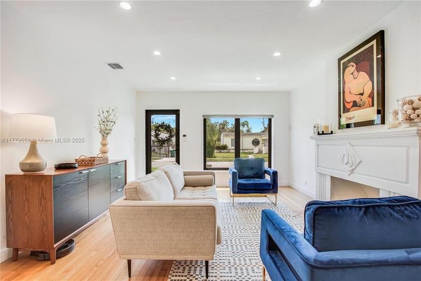 Picture of 2019 SW 17Th Ter, Miami FL 33145