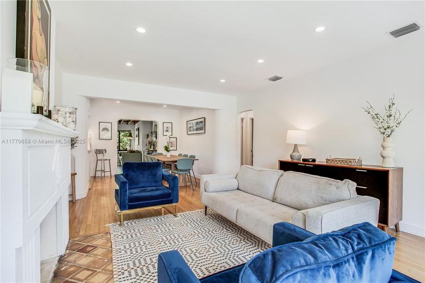 Picture of 2019 SW 17Th Ter, Miami FL 33145
