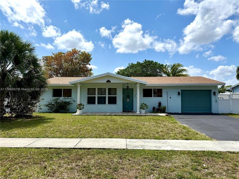 Picture of 1625 E River Dr, Margate FL 33063