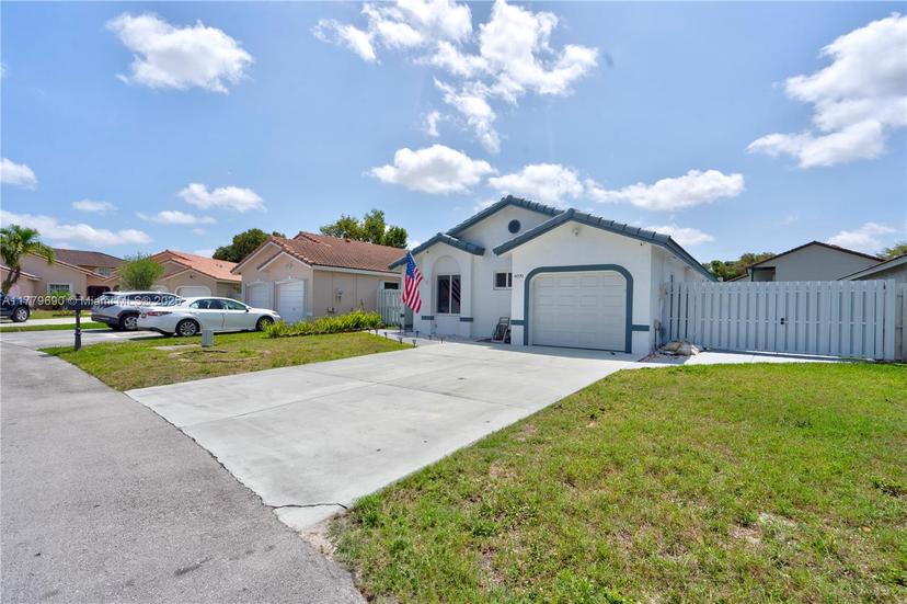 Picture of 6070 NW 179Th Ter, Hialeah FL 33015