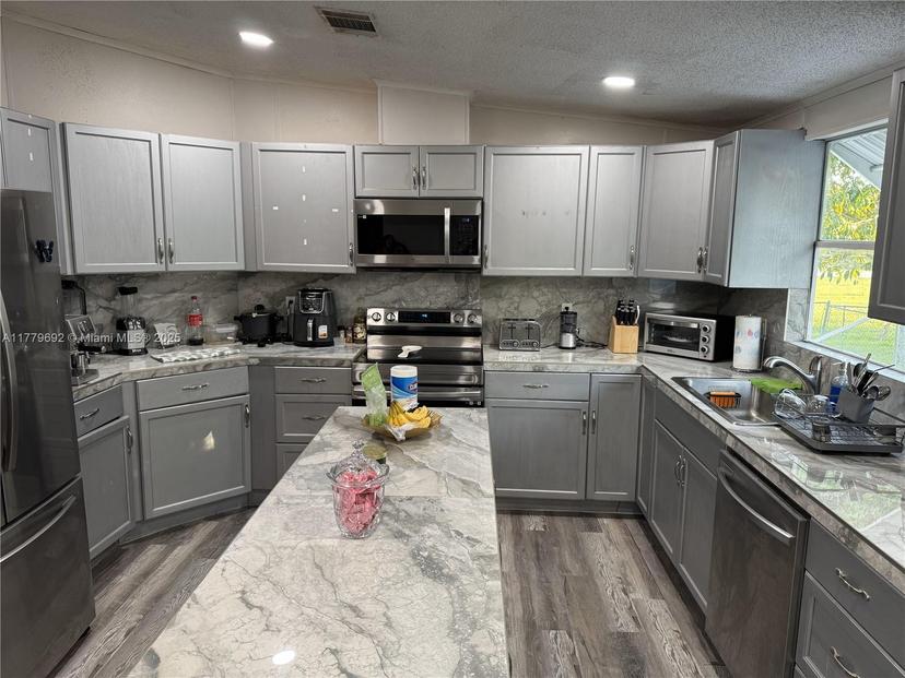 Picture of 19800 SW 180Th Ave Unit 425, Miami FL 33187