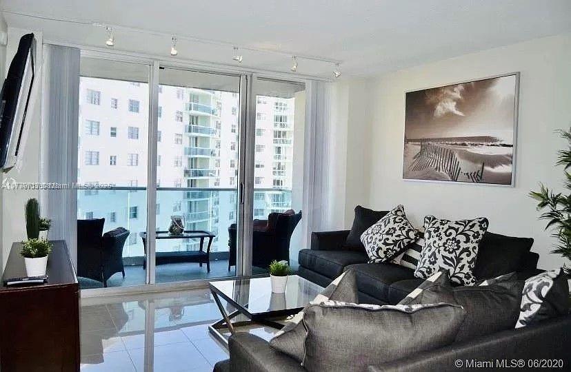 Picture of 4001 S Ocean Dr # 10K, Hollywood FL 33019