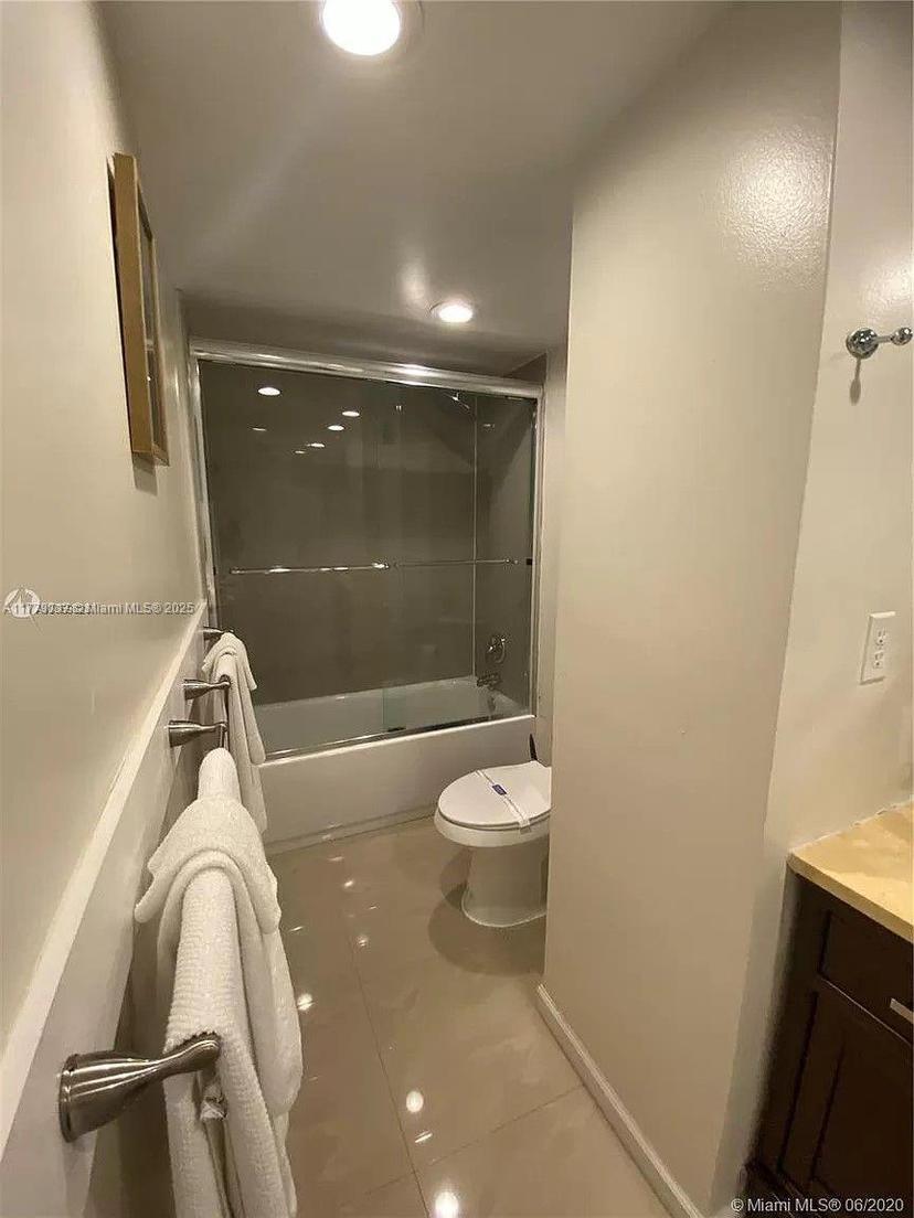 Picture of 4001 S Ocean Dr # 10K, Hollywood FL 33019