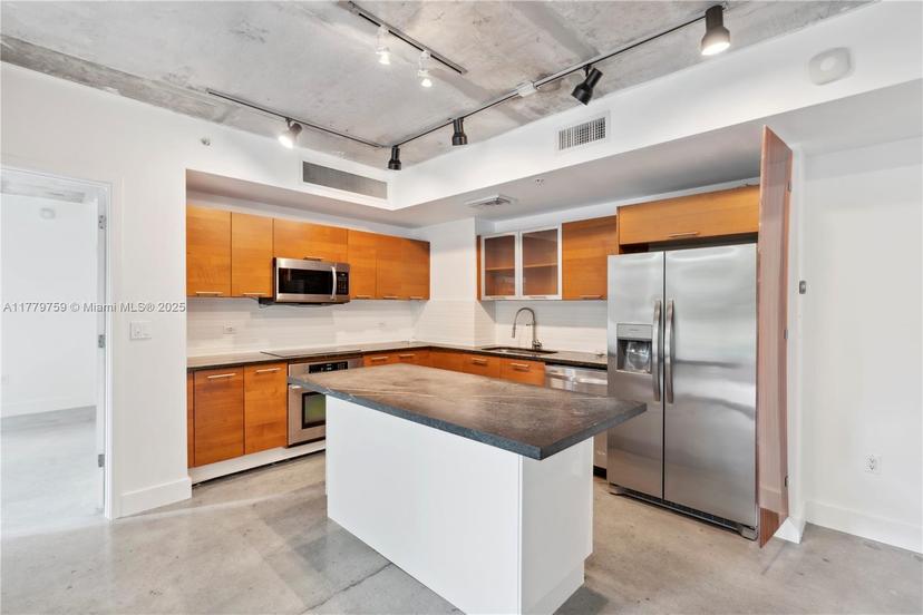 Picture of 3451 NE 1St Ave # M0707, Miami FL 33137