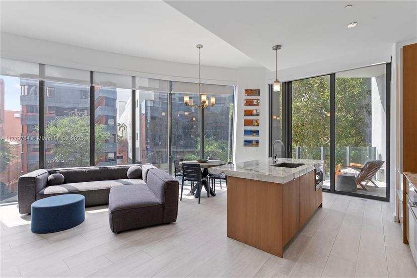 Picture of 2831 S Bayshore Dr # 408, Miami FL 33133