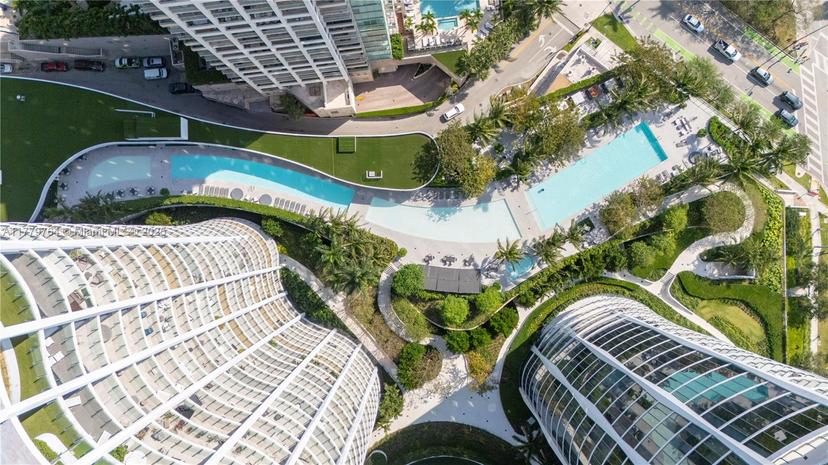 Picture of 2831 S Bayshore Dr # 408, Miami FL 33133