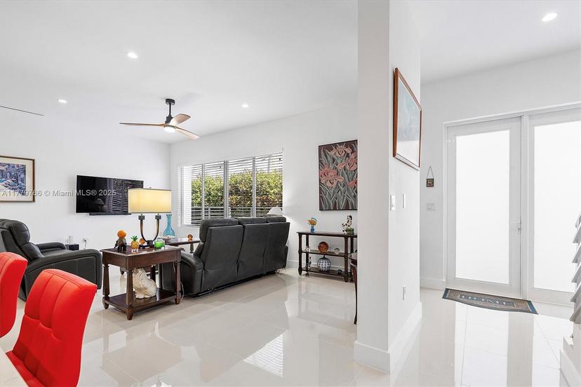 Picture of 1251 NE 18Th Ave, Fort Lauderdale FL 33304