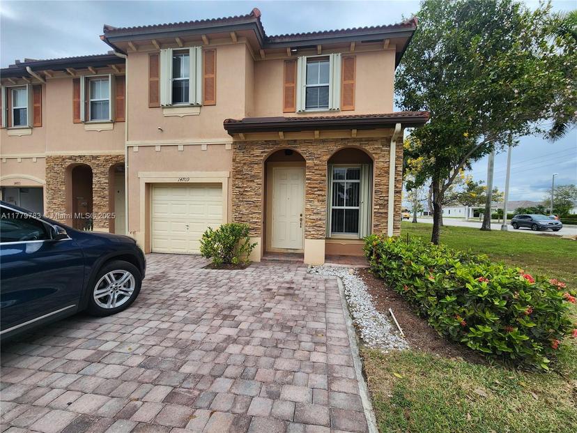 Picture of 14709 SW 25Th St # 14709, Miami FL 33185