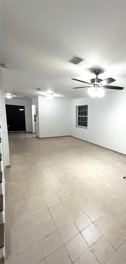 Picture of 370 E 40Th St # 2, Hialeah, FL 33013-2269