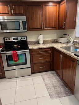 Picture of 6200 NW 44Th St # 204, Lauderhill, FL 33319