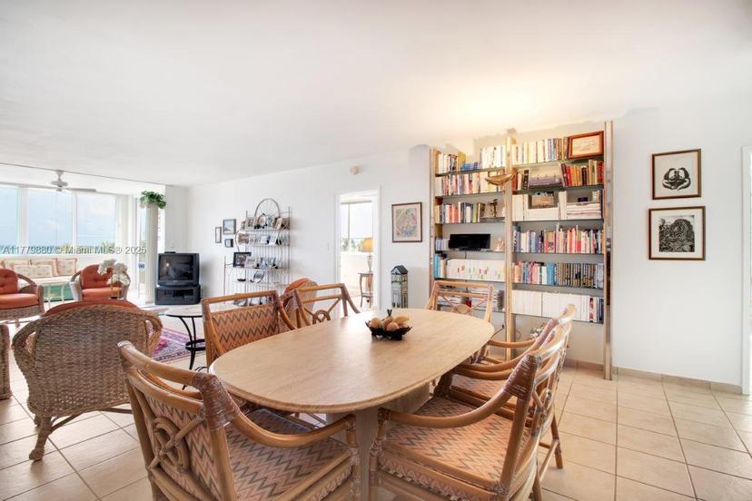 Picture of 5005 Collins Ave # 319, Miami Beach FL 33140