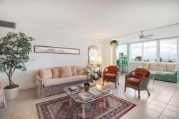Picture of 5005 Collins Ave # 319, Miami Beach, FL 33140