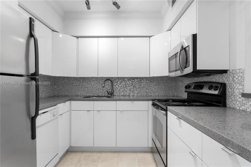 Picture of 1500 Bay Rd # 866S, Miami Beach FL 33139