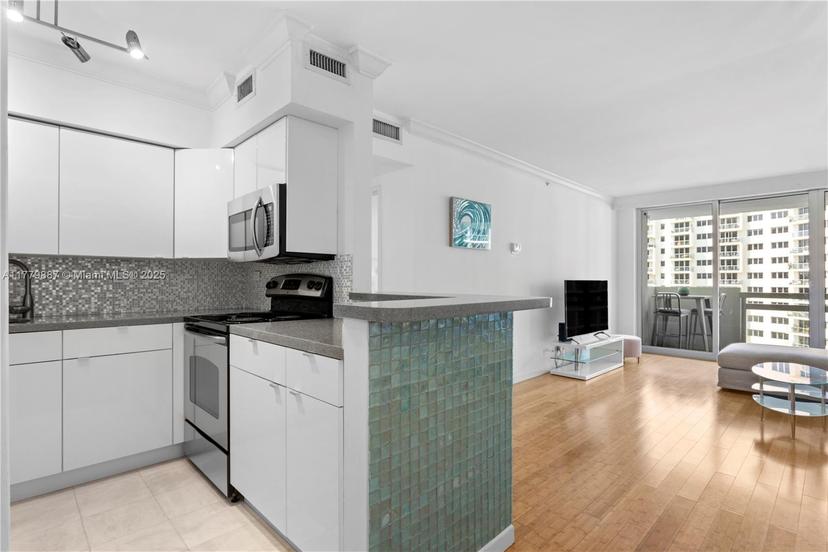 Picture of 1500 Bay Rd # 866S, Miami Beach FL 33139