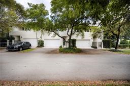 Picture of 602 Malaga Ave # B, Coral Gables, FL 33134