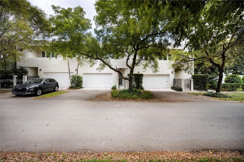 Picture of 602 Malaga Ave # B, Coral Gables FL 33134