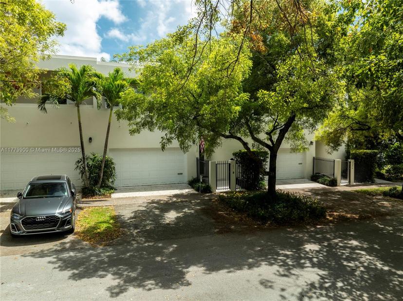 Picture of 602 Malaga Ave # B, Coral Gables FL 33134