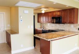 Picture of 333 NE 21St Ave # 608, Deerfield Beach, FL 33441