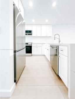 Picture of 9311 Orange Grove Dr # 314, Davie, FL 33324
