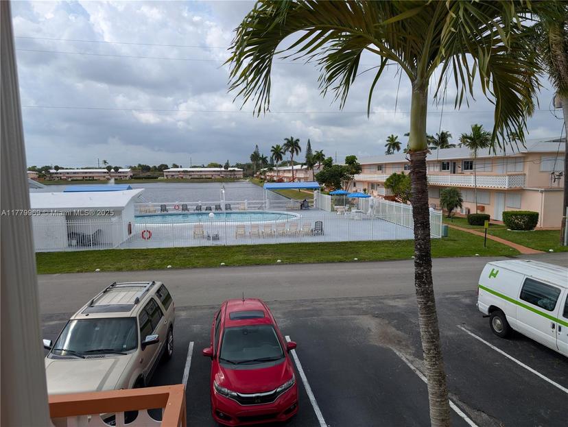 Picture of 725 SW 11Th Ave # 17F, Hallandale Beach FL 33009