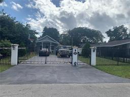 Picture of 2218 Harding St, Hollywood, FL 33020