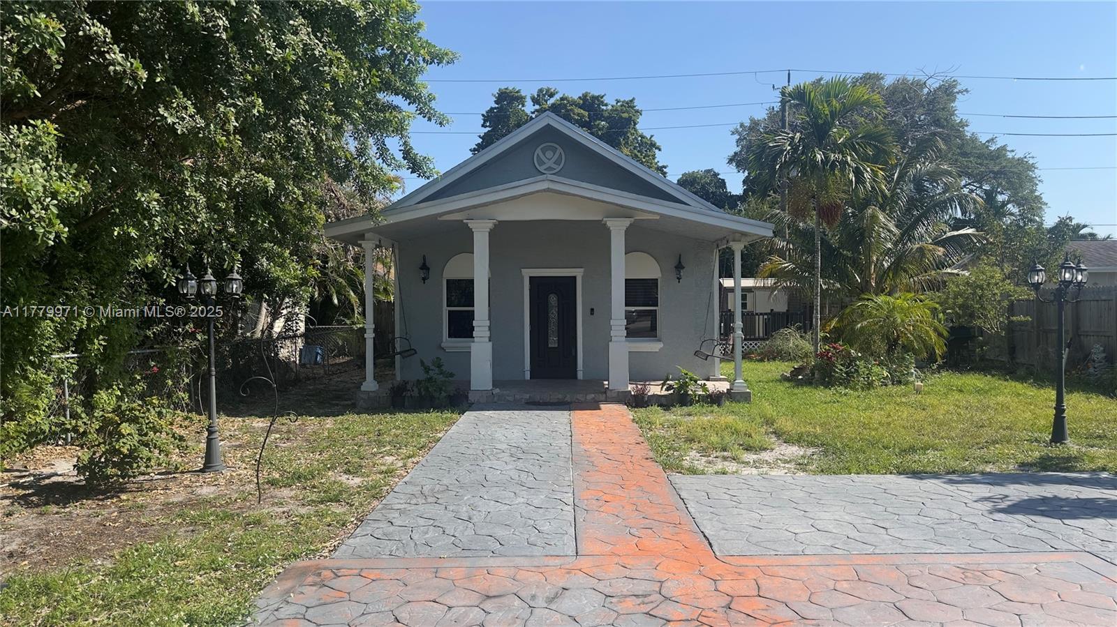 Picture of 2218 Harding St, Hollywood, FL 33020