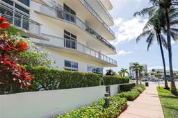 Picture of 2001 Meridian Ave, Miami Beach, FL 33139