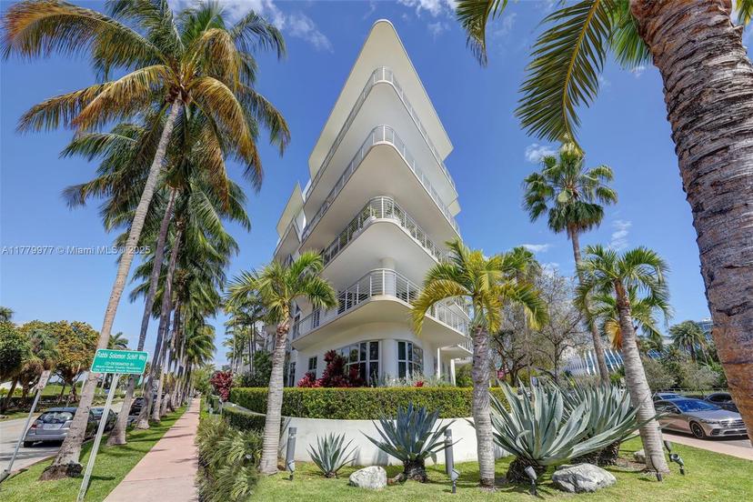 Picture of 2001 Meridian Ave, Miami Beach FL 33139