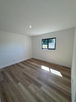 Picture of 2091 NW 27Th Ln, Fort Lauderdale, FL 33311